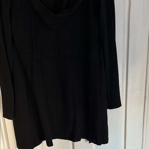 Cyrus Women’s  Black Cardigan Sweater - Picture 6 of 6